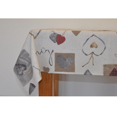 Obrus 140x140 s motívom srdca LOVE