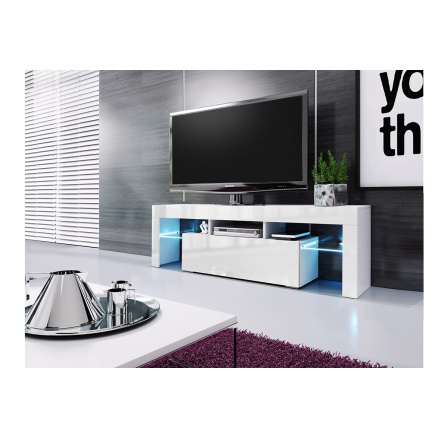 moderná TV skrinka Vera 138 cm - biely lesk