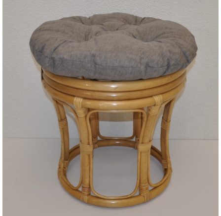 Ratanová stolička veľká medovo sivá poduška sivé akcenty