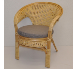 Ratanové kreslo Kina medový vankúš sivé zvýraznenia