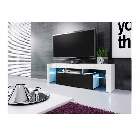 moderná TV skrinka Vera 138 cm - Čierny lesk
