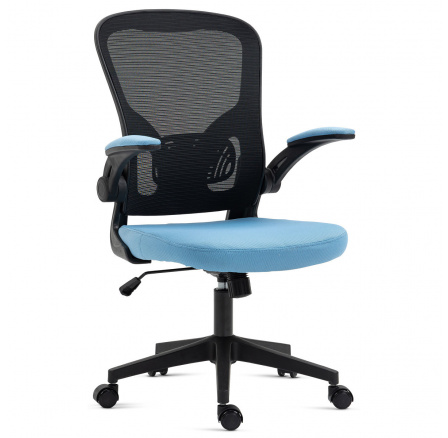 Kancelárska stolička, čierny plast, modrá látka, sklopné podrúčky, kolieska na tvrdé podlahy