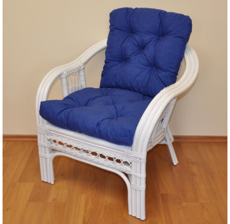 Ratanové kreslo Rio De Janeiro biele - poduška tmavomodrý melír