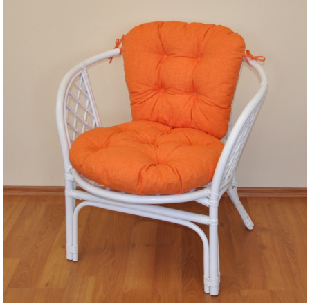 Ratanové kreslo Bahama biely vankúš oranžové zvýraznenia