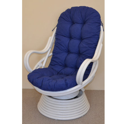 Ratanové hojdacie kreslo Swivel biely vankúš modré zvýraznenia